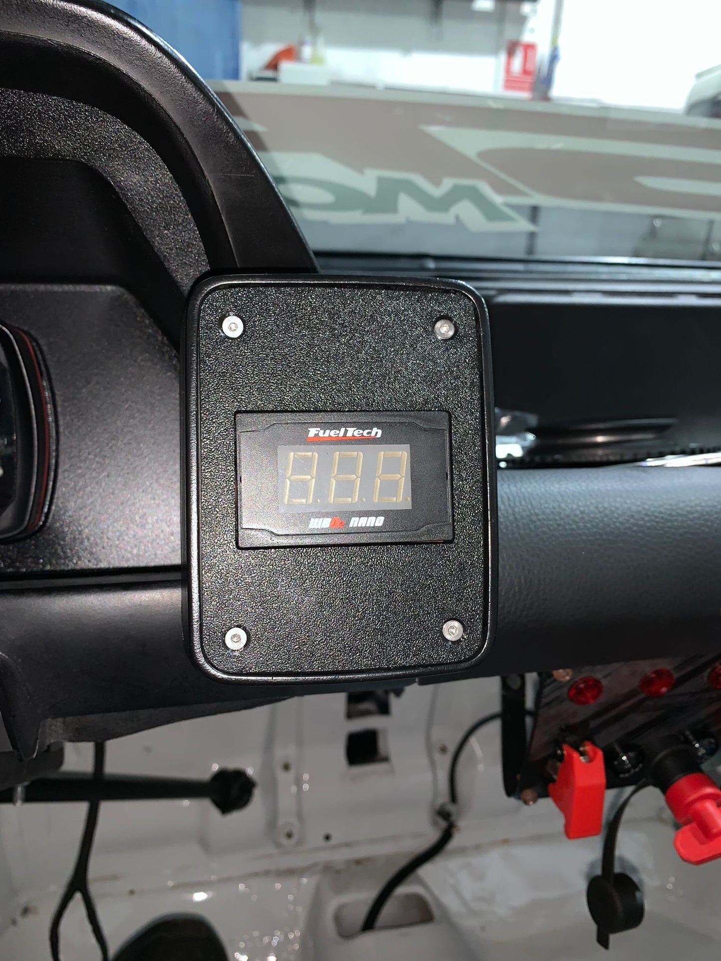 Soporte wideband Fueltech Nano/Nano PRO Fiat Uno